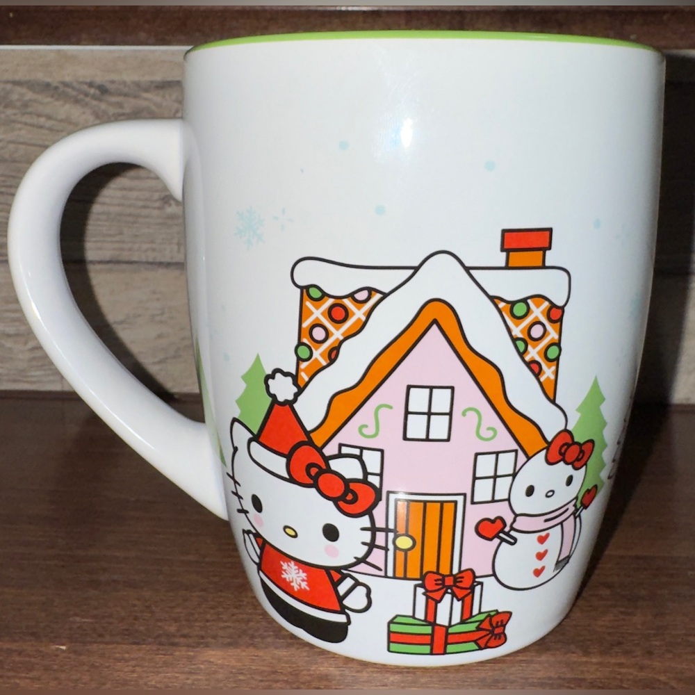Super Cute 🥰 Hello Kitty 25oz mug -  NEW
